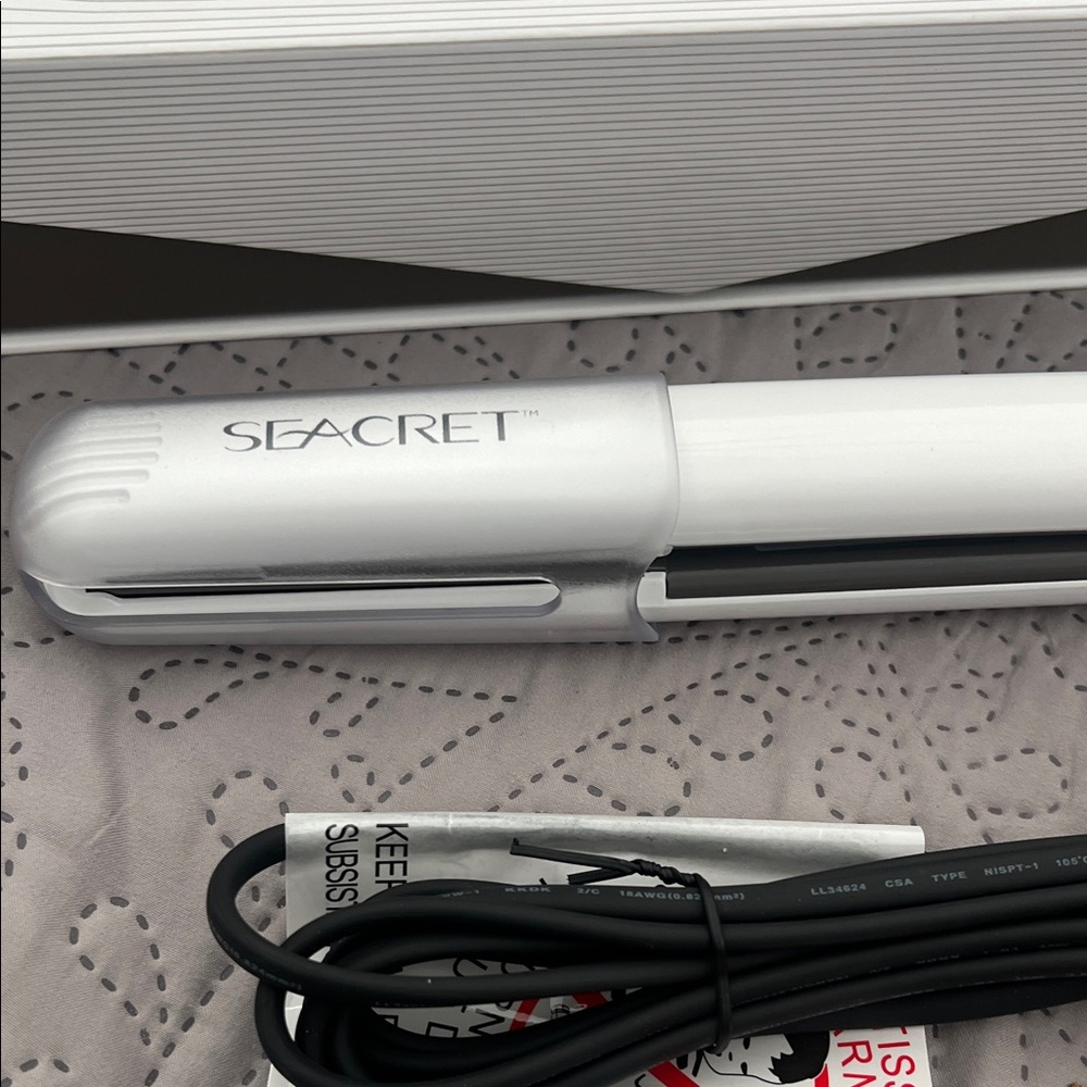 Seacret White Hair Straightener